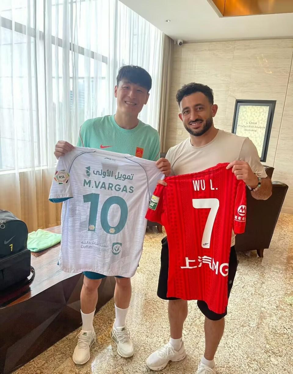 乐虎体育罗马诺：纽卡接近签下阿贾克斯18岁中场斯图尔，总价超2500万欧