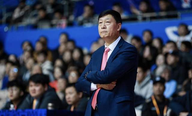 罗马诺：纽卡接近签下阿贾克斯18岁中场斯图尔，总价超2500万欧