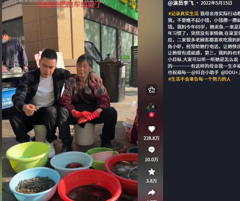 比尔·西蒙斯设想:勒布朗·詹姆斯可能推迟签约,到赛季中再签