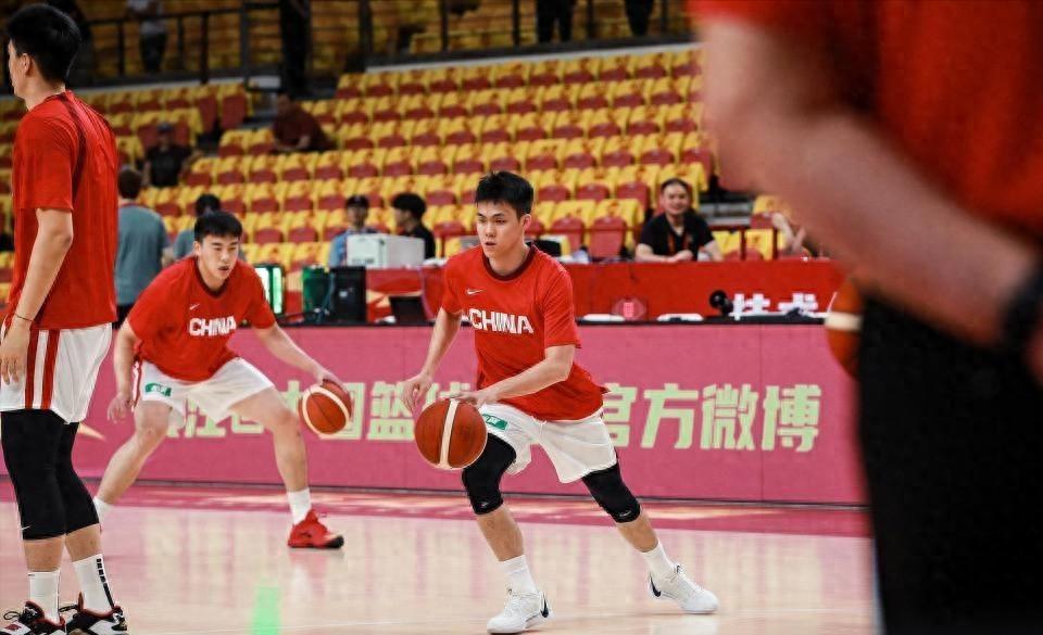 加入3方交易!火箭可出2首发+1首轮换东部巨星?阵容不会伤筋动骨