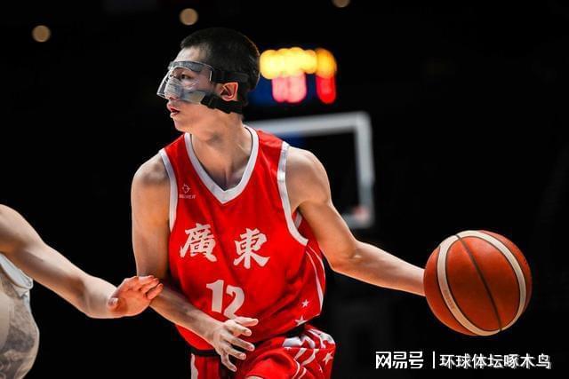 湖人消息:哄抢13+6中锋,选秀目标曝光,两将摆上货架