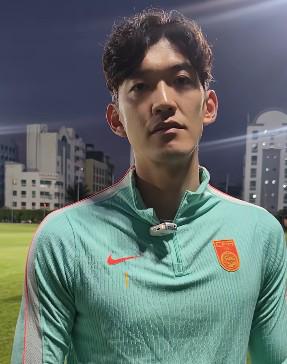马刺麻烦大了!总决赛刚打完就爆更衣室矛盾,新秀直接逼宫要球权