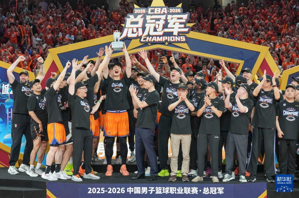 NBA总决赛尼克斯4:1战胜马刺