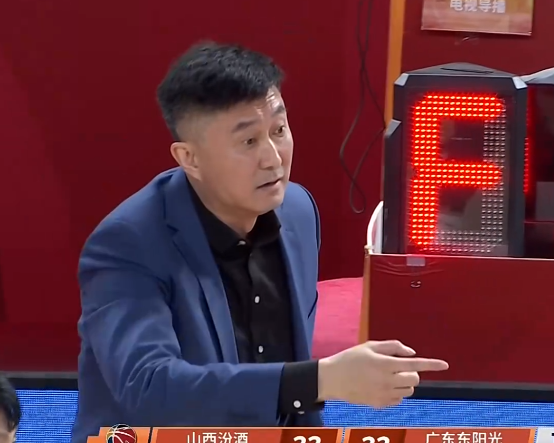 硬刚乔丹科比,怒喷米勒!身价亿万的他究竟有多豪横?