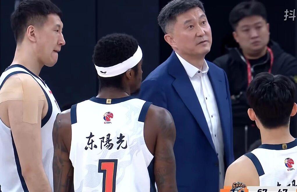 一条评论炸翻联盟！马刺老板之子暗示离队，福克斯休赛期要走？