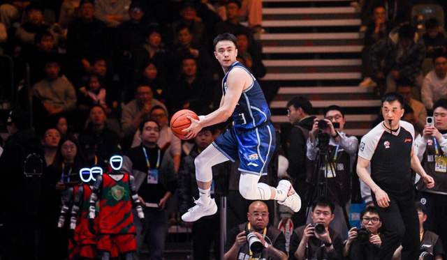 纽约出身邓恩盼尼克斯夺冠