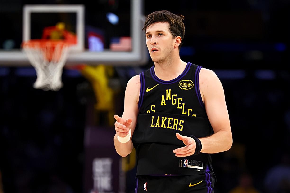 乐虎体育兄弟篮球，布伦森、哈特和大乔是首个NCAA+NBA夺冠的三人组