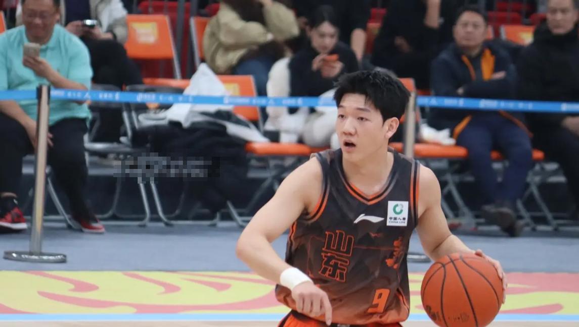 乌法115k欧元买断阿加波夫，结束租借正式加盟