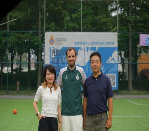 柏林联合33法兰克福,拉特首开记录,斯卡克救主