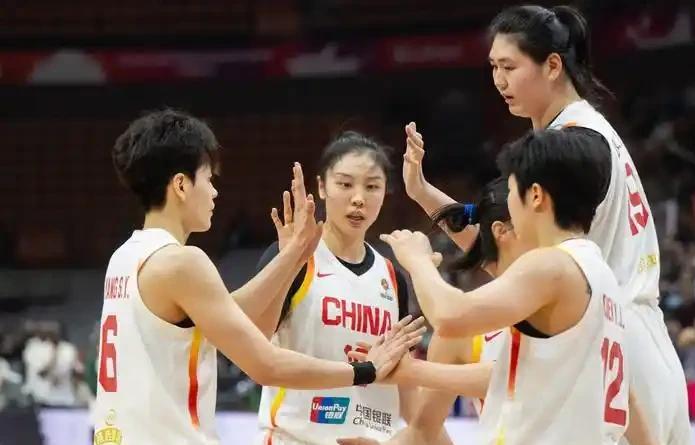穆帅重返伯纳乌 姆巴佩帽子戏法皇马4比1大胜