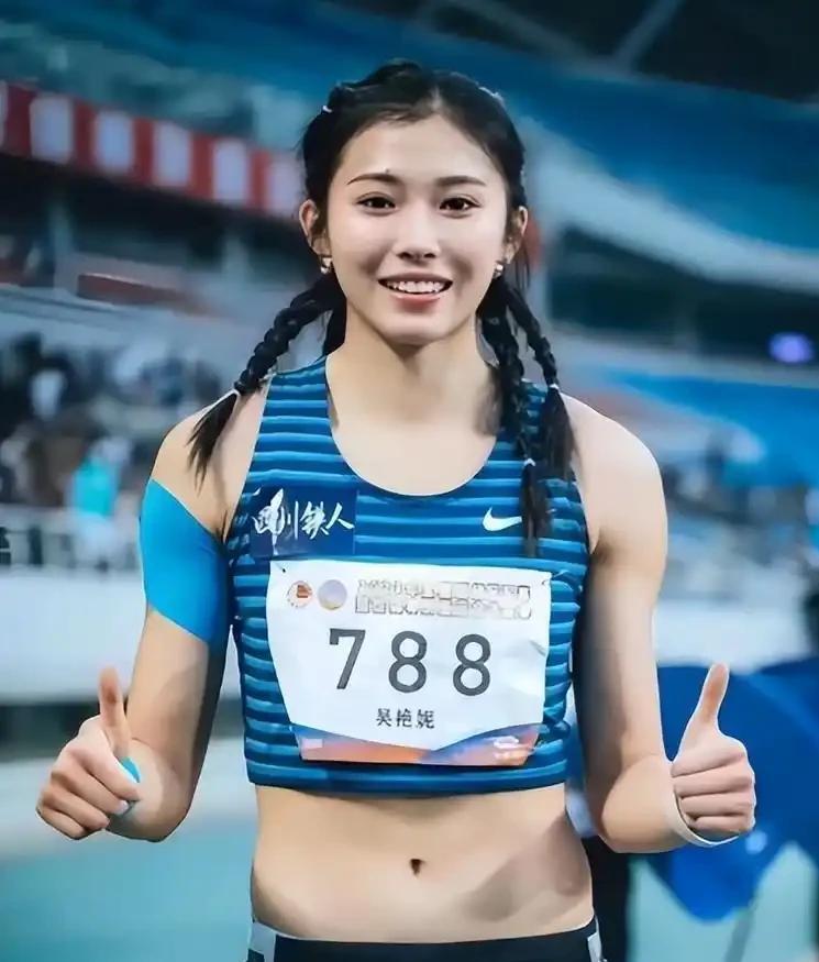 东契奇被拍到在斯洛文尼亚与花花公子模特现身夜店派对